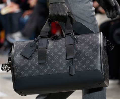 men's travel bag louis vuitton